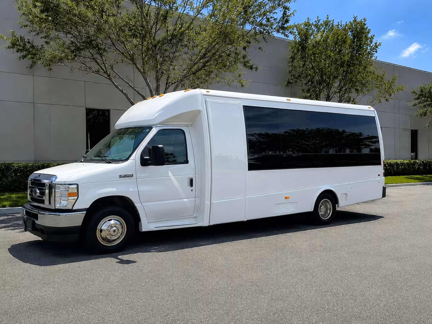 corporate event bus rentals in north port