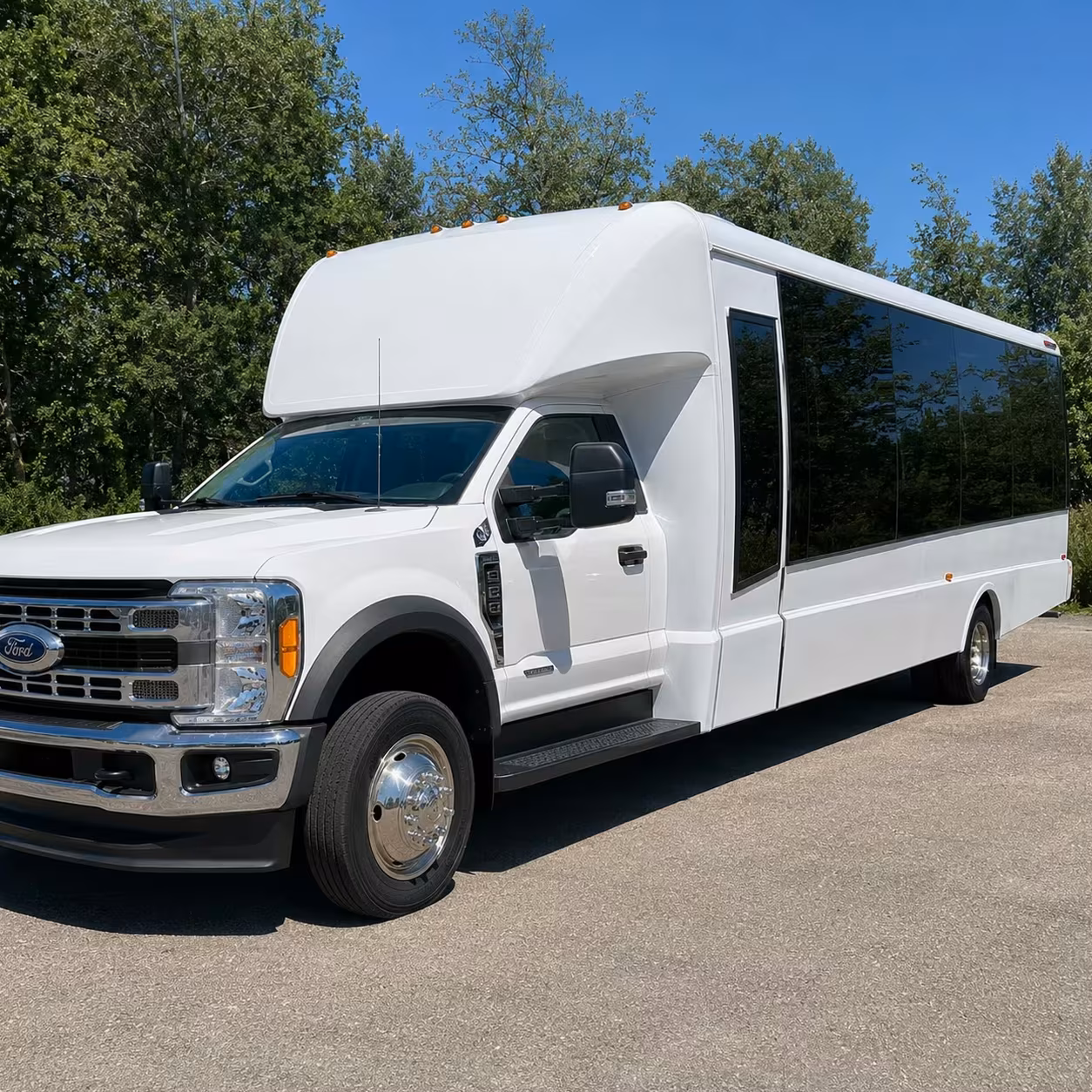 minibus rentals in north port are perfect for smaller prom squads